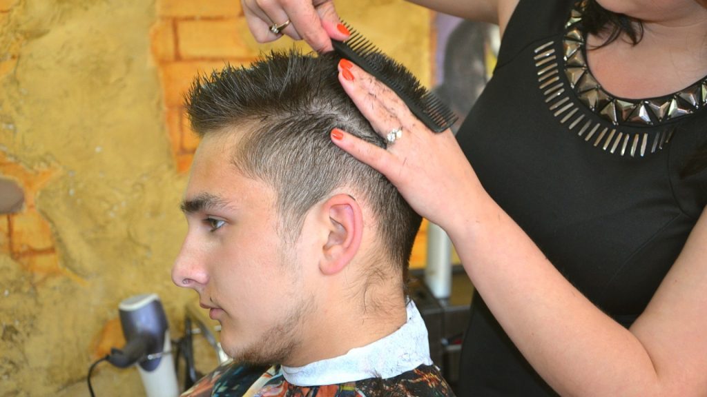 Conseils pour choisir la coupe de cheveux homme idéale