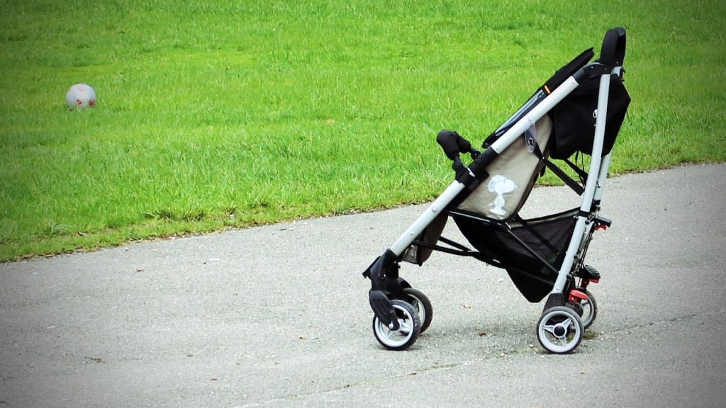 Jeunes parents : comment faire le choix d'une poussette de qualité ?