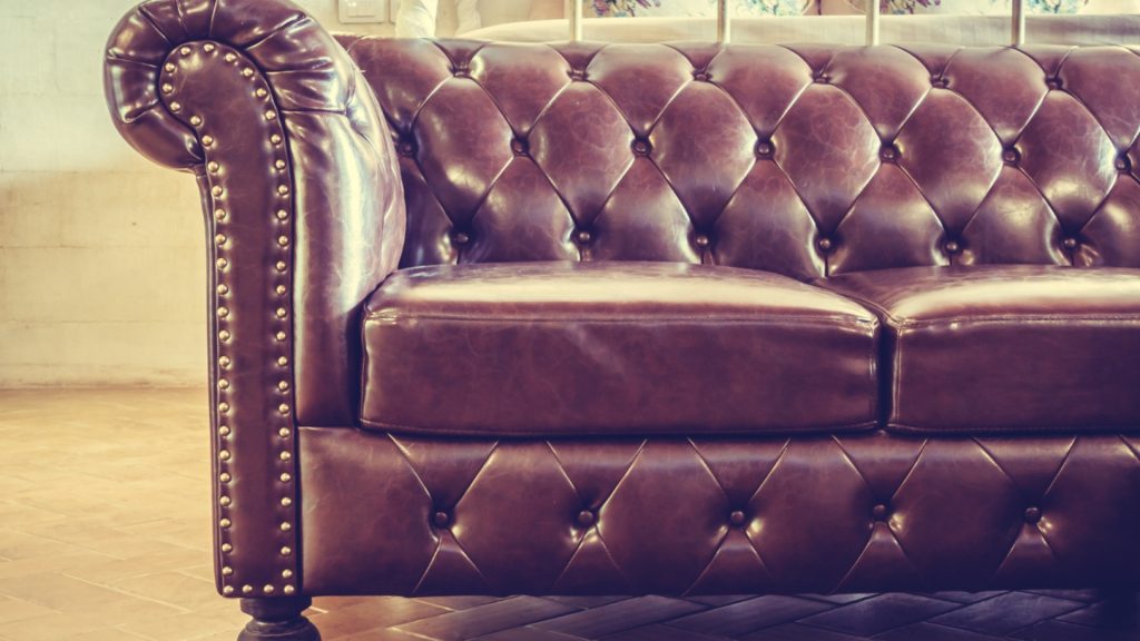 Le canapé Chesterfield : un classique intemporel qui s’adapte à tous les styles d’intérieur