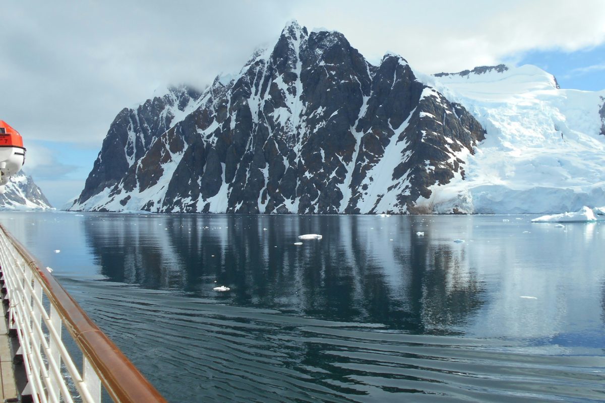 L’antarctique comme vous ne l’avez jamais imaginé : depuis un bateau