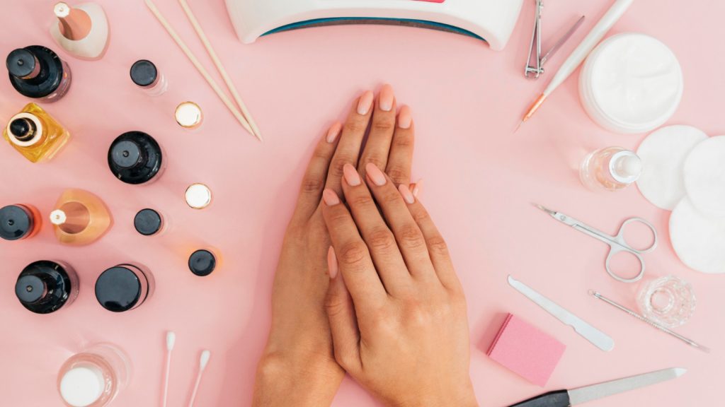 Gel polish et nail art : comment multiplier les possibilités créatives en salon ?